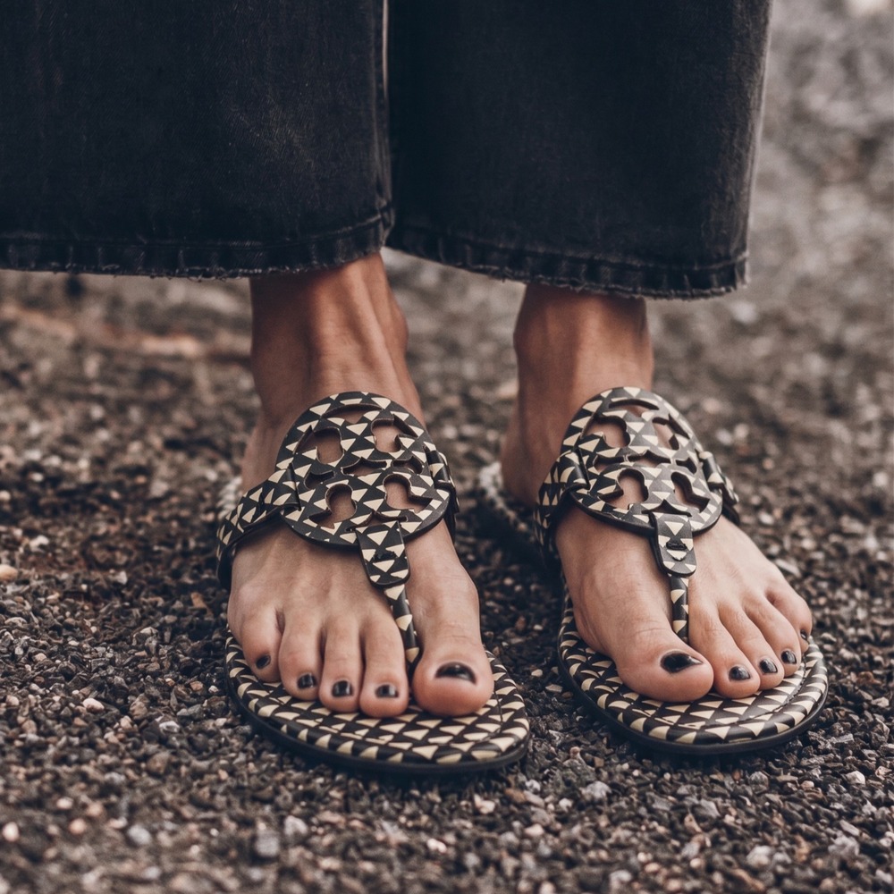 Tory Burch Miller Sandal Triangle Geo Thong Flip Flop NIB Size 7.5 $198